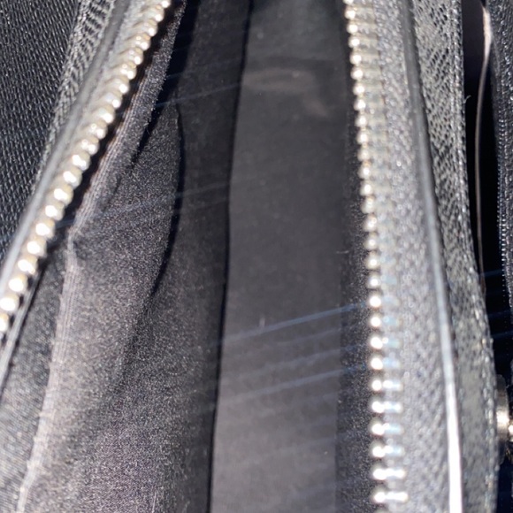 COACH black purse (like new) medium size - Picture 11 of 14